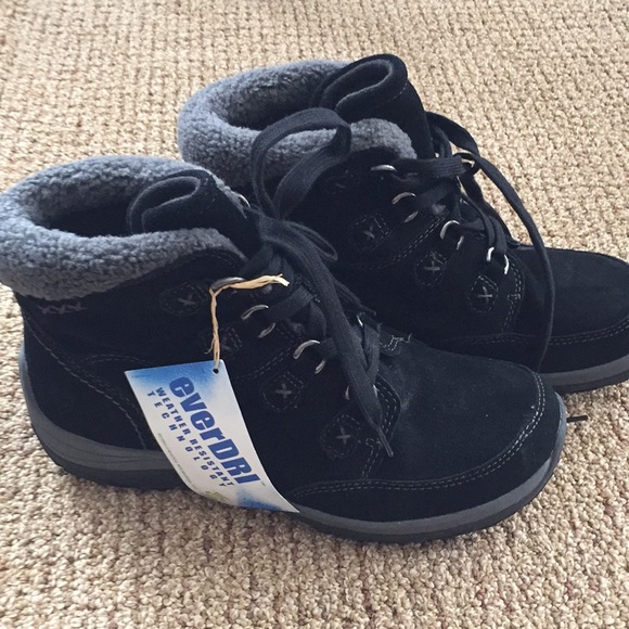 Earth Origins Shoes - Stylish winter boots